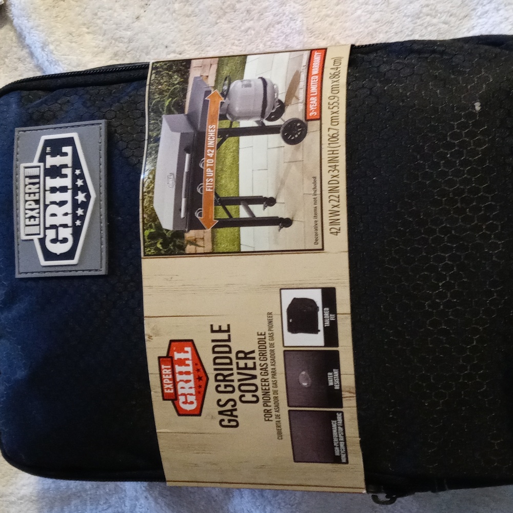 Expert grill cover